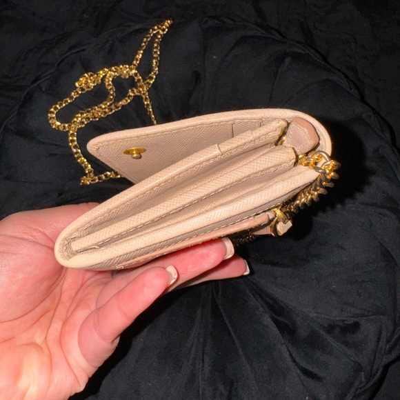 Authentic Prada Saffiano Bow wallet on a chain - Picture 5 of 6